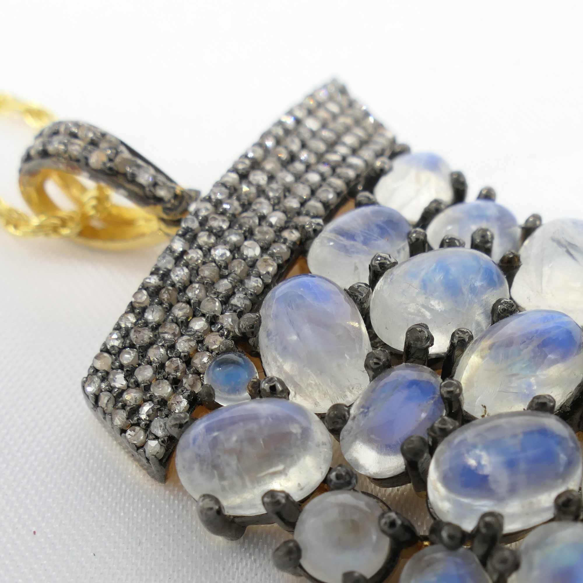 Large Horn Of Plenty Moonstone & Diamond Pendant With Rope Style Chain - Image 6 of 8