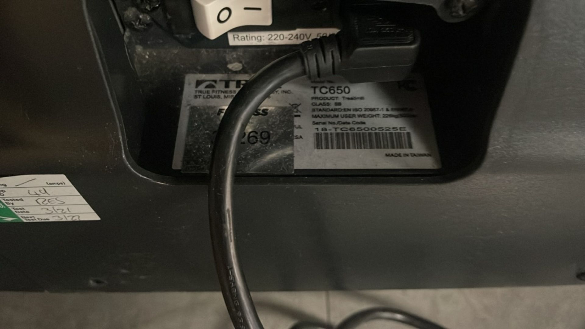 *NO RESERVE* True Fitness Treadmill TC650 (Out Of Order) - Image 8 of 8