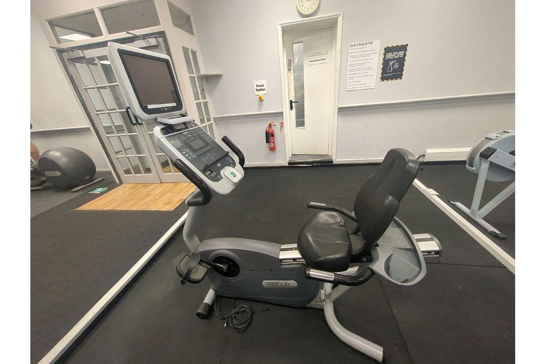 *NO RESERVE* Precor Recline Bike C842i/C846i - Image 1 of 8
