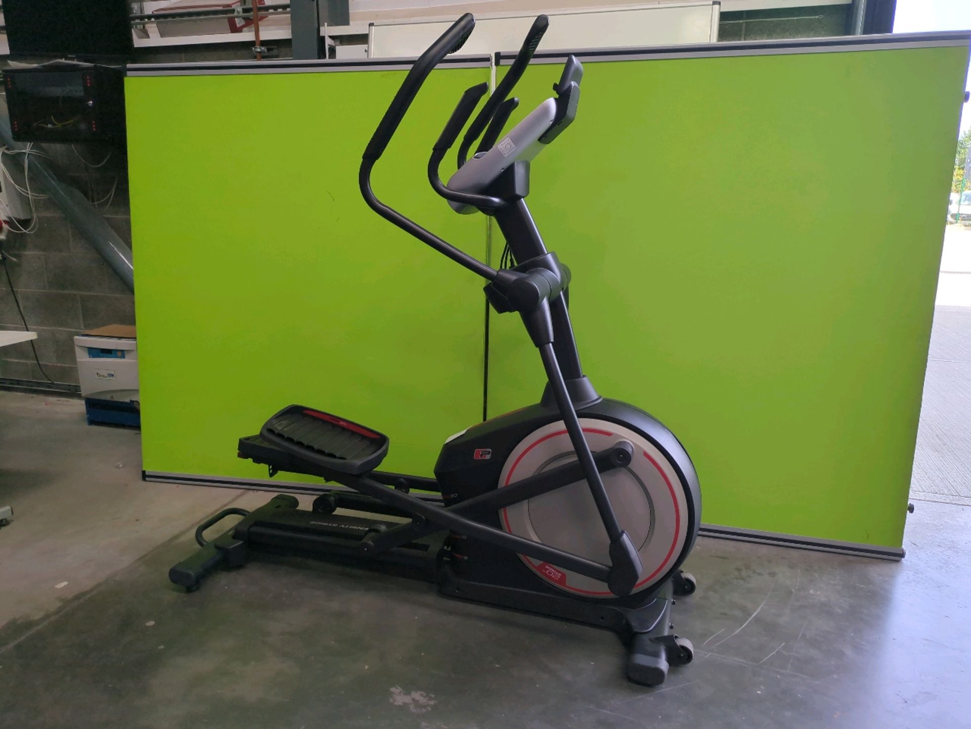 *NO RESERVE* Proform Endurance 720e Elliptical Cross Trainer - Image 2 of 16