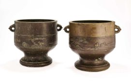 A PAIR OF JAPANESE BRONZE IKEBANA VASES, MEIJI PERIOD (1868-1912)