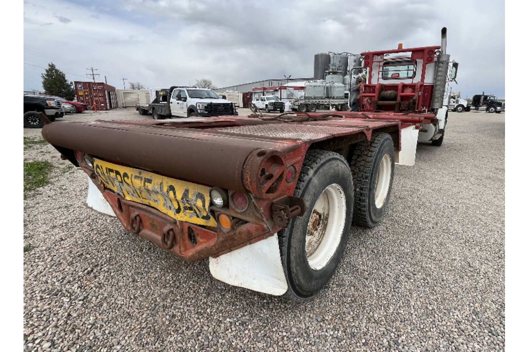 1997 IHC 9300 T/A BED TRUCK - Image 7 of 8