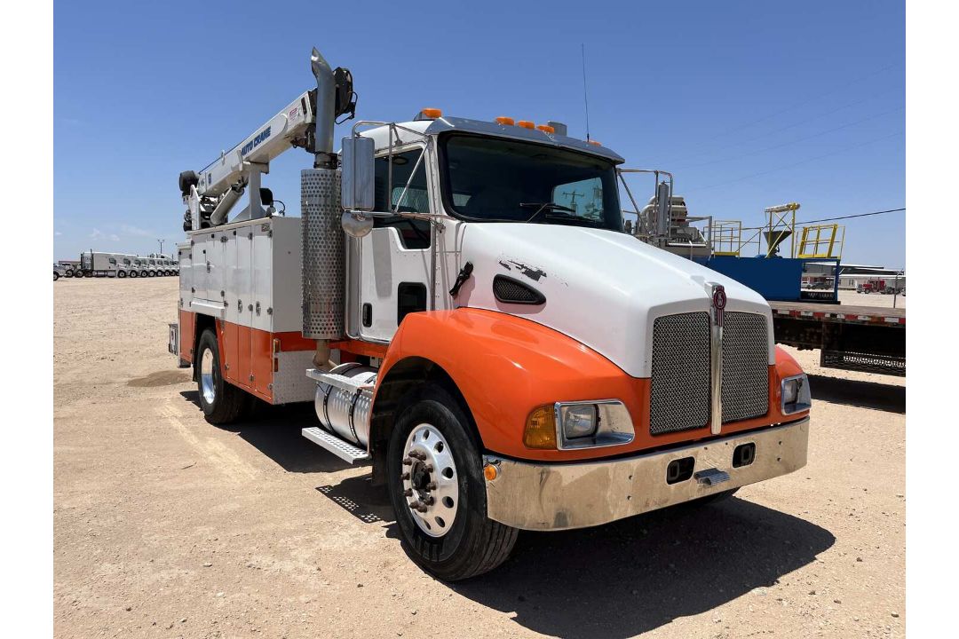 2007 KENWORTH T300 MECHANICS TRUCK - Image 7 of 14