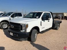 2018 FORD F-350 EXTENDED CAB FLATBED TRUCK