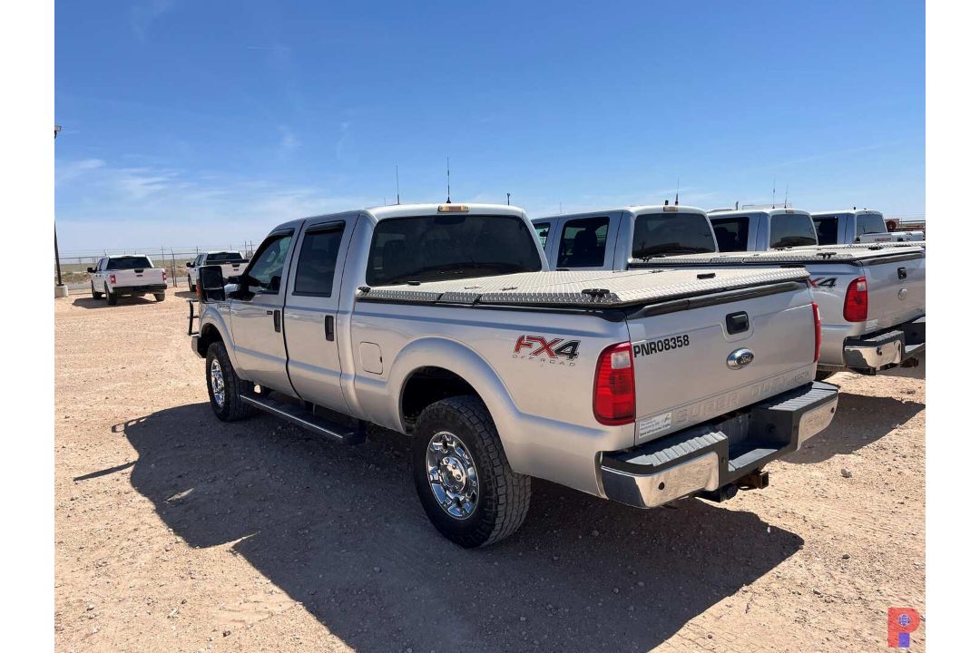 2015 FORD F-250 CREW CAB PICKUP TRUCK - Image 4 of 7