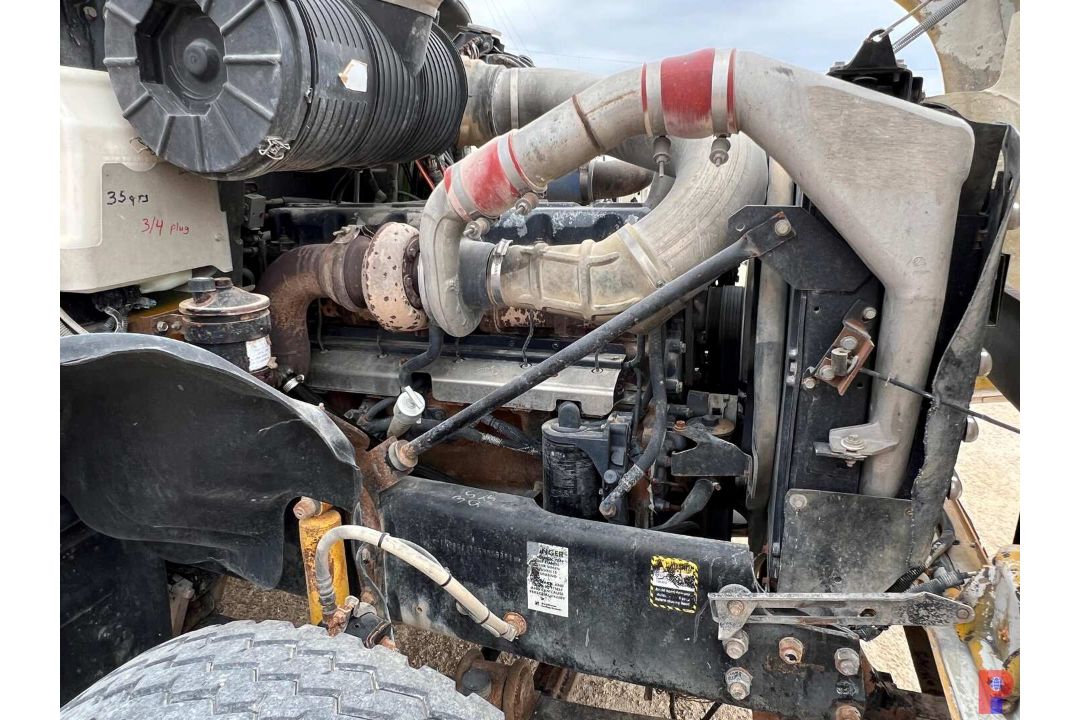 2005 MACK CV713 T/A WATER TRUCK - Image 17 of 24