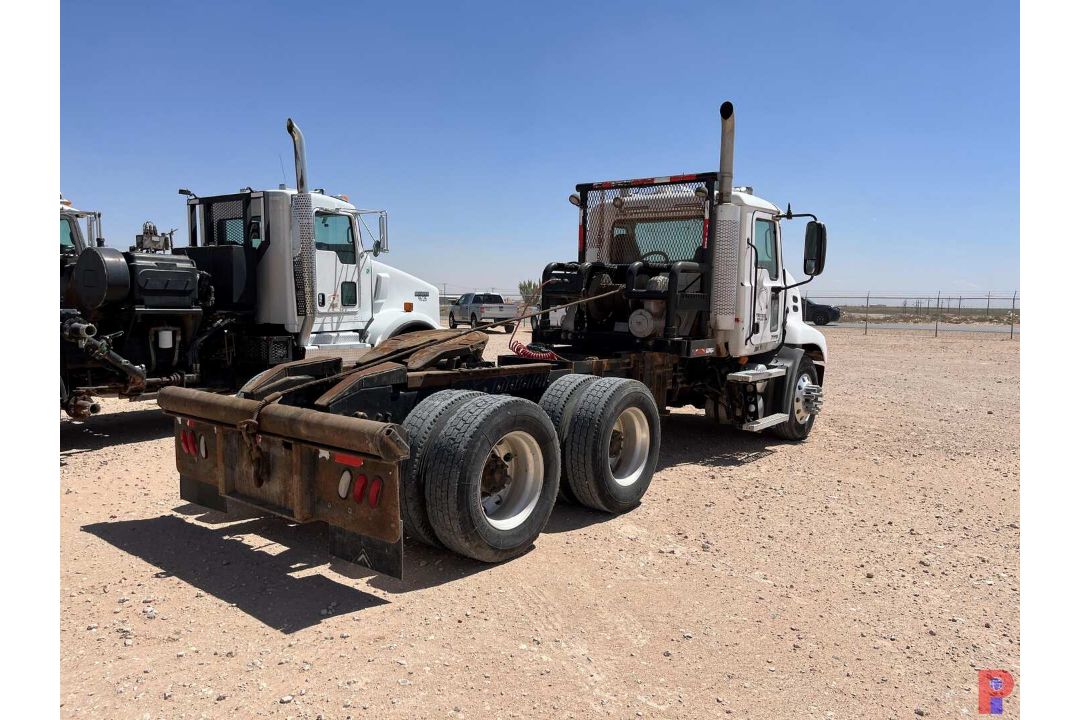 2007 MACK CXN613 T/A DAY CAB ROAD WINCH TRUCK - Image 4 of 9