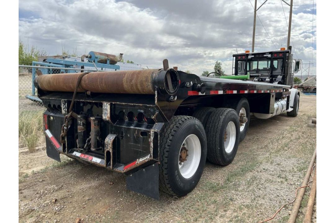 2012 PETERBILT 367 T/A DAYCAB GIN POLE TRUCK ODOMETER READS 122742 MILES, METER READS 8733 HOURS, - Image 3 of 19