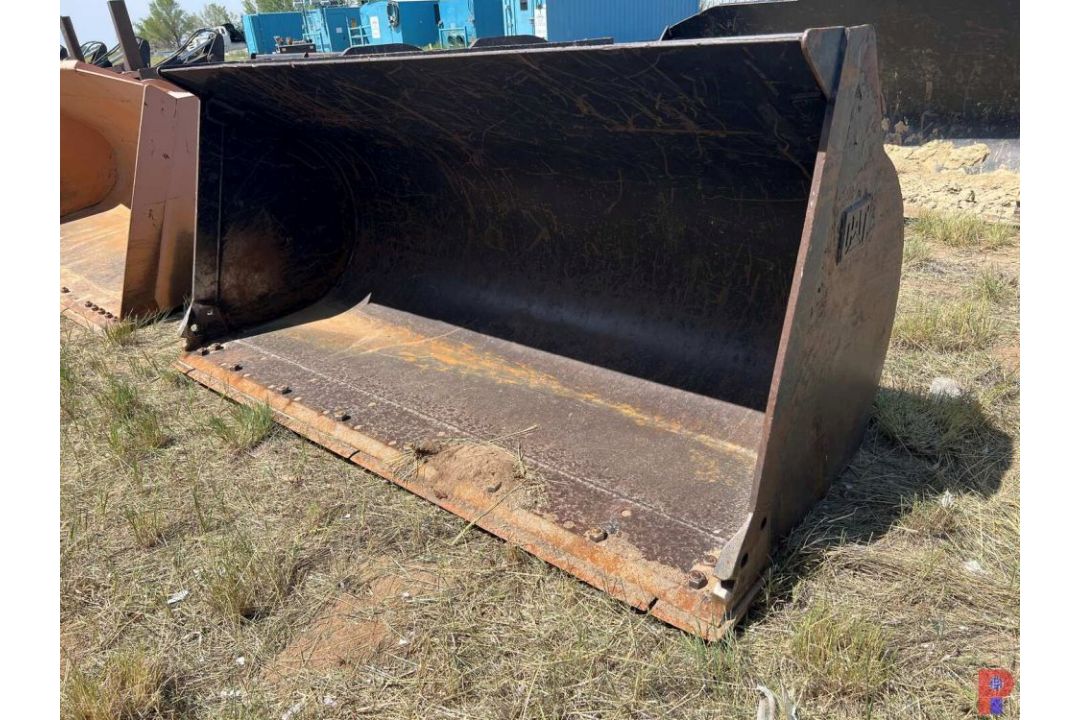 CATERPILLAR 98" BUCKET 15615 - Image 1 of 3