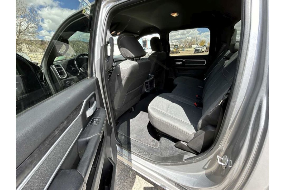 2022 RAM 2500 BIG HORN CREW CAB 4X4 CREW CAB BIG HORN PACKAGE, 6.7 L CUMMINS ENGINE, AUTOMATIC, - Image 13 of 15