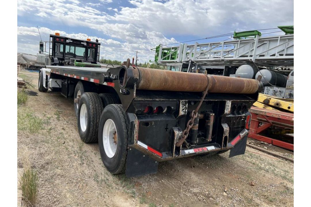 2012 PETERBILT 367 T/A DAYCAB GIN POLE TRUCK ODOMETER READS 122742 MILES, METER READS 8733 HOURS, - Image 4 of 19