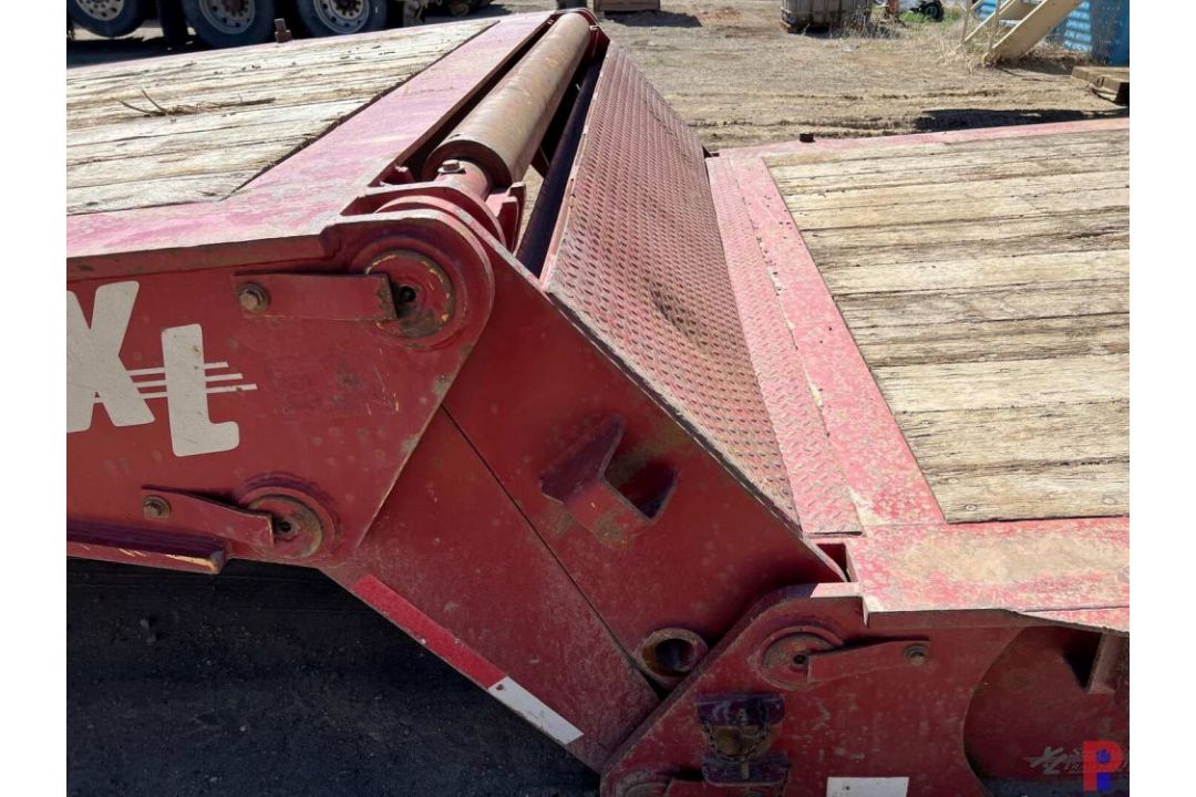 2011 XL SPECIALIZED 120 FG TRI-AXLE FOLDING NECK TRAILER VIN/SN: 4U3J05339BL011236, AIR - Image 8 of 10