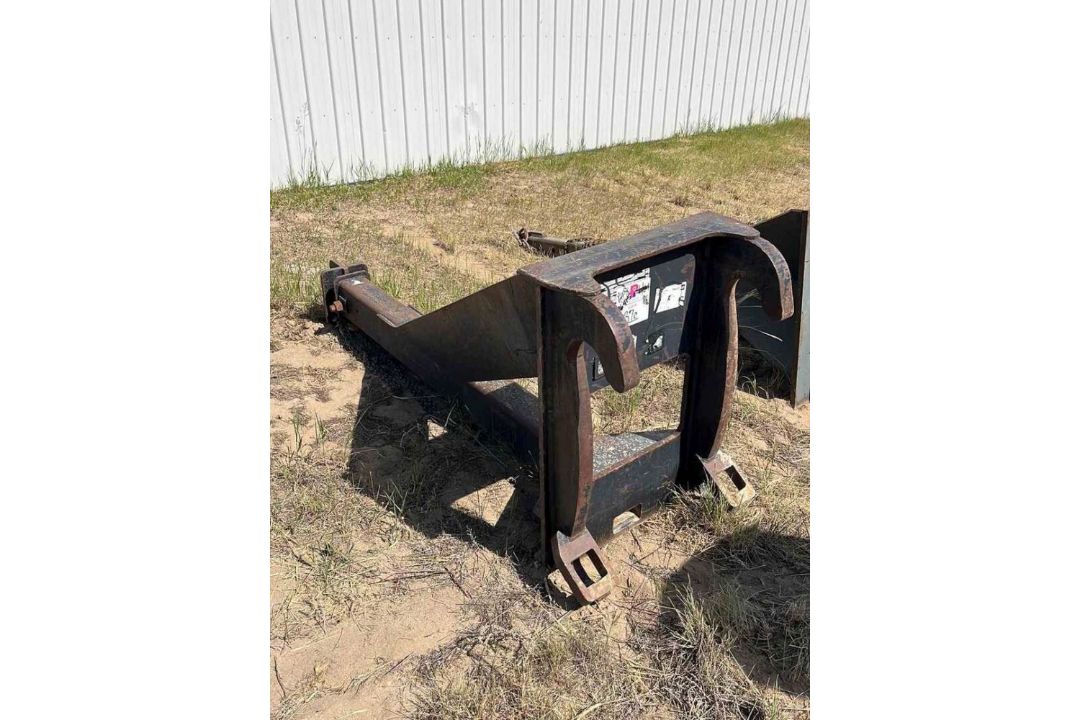 CAT 289-9888 TELESCOPING JIB FOR CAT WHEEL LOADER 16415 - Image 1 of 2