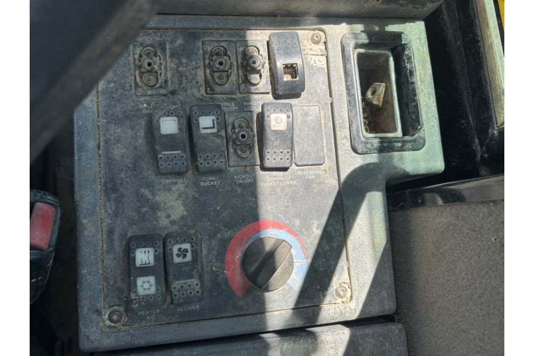 2006 CATERPILLAR 930G WHEEL LOADER CATERPILLAR 3056E ENGINE, POWERSHIFT TRANSMISSION 4-FORWARD & 3- - Image 12 of 17