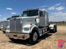 2015 WESTERN STAR 4900 T/A SLEEPER VACUUM TRUCK ODOMETER READS 318320 MILES, METER READS 13743