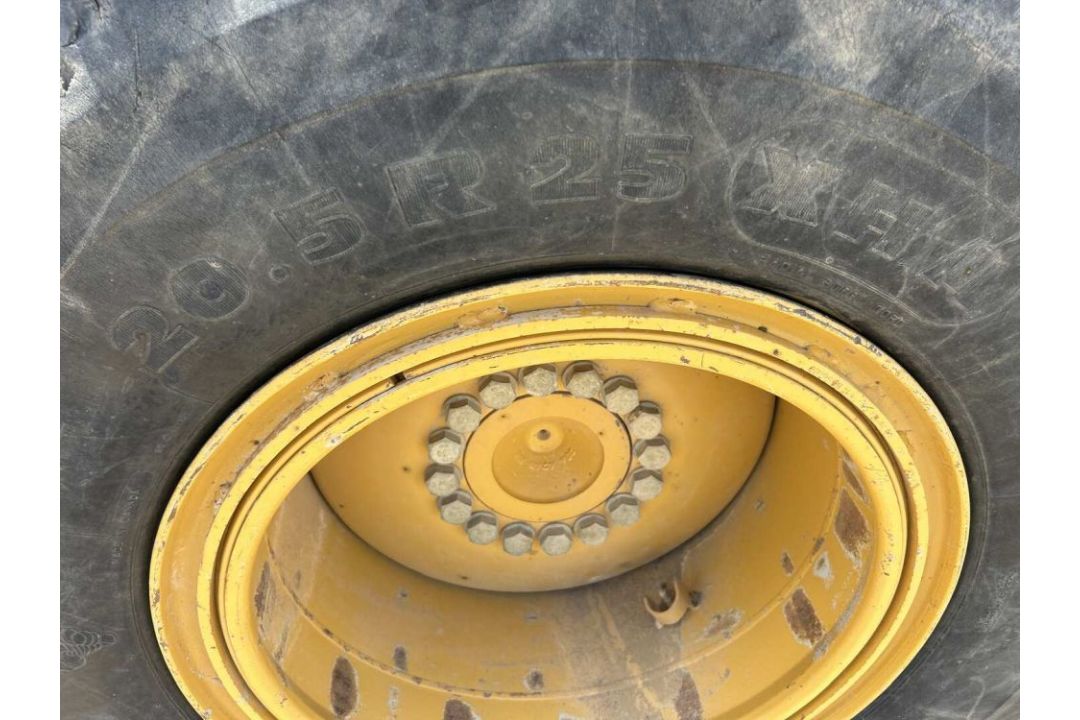 2006 CATERPILLAR 930G WHEEL LOADER CATERPILLAR 3056E ENGINE, POWERSHIFT TRANSMISSION 4-FORWARD & 3- - Image 7 of 17