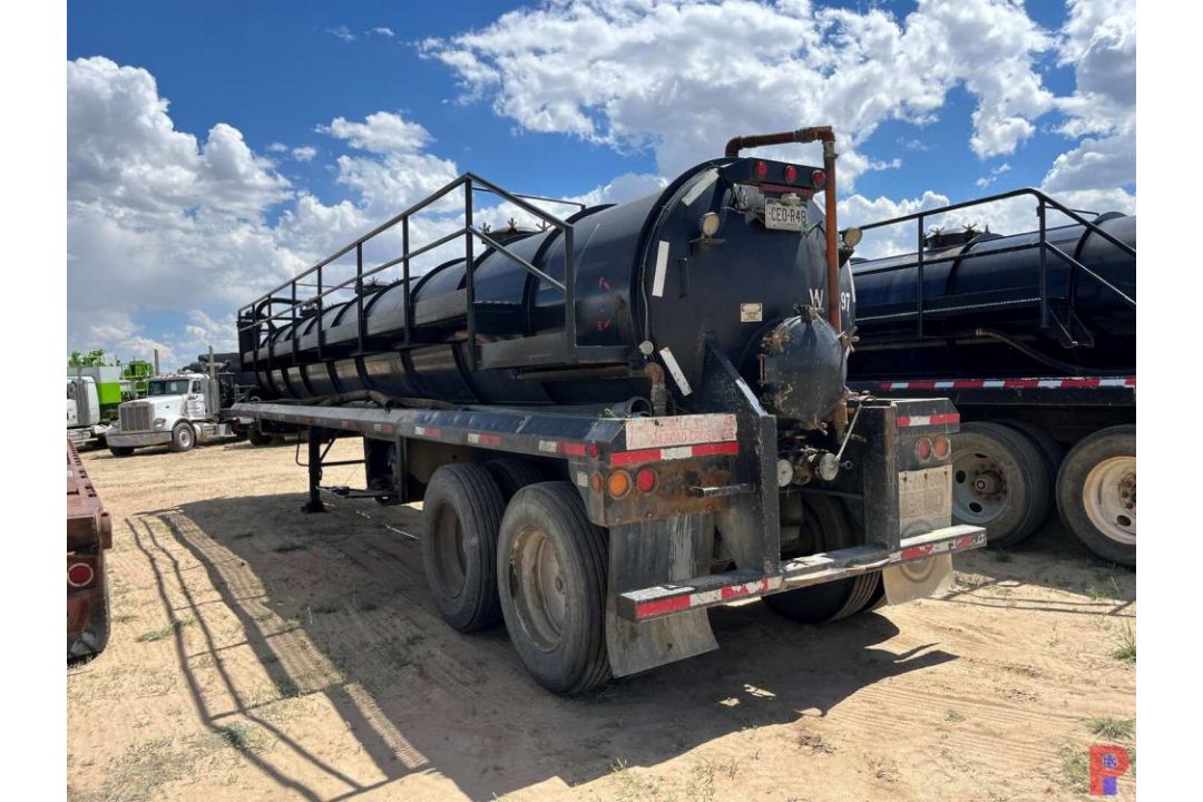 2011 GALYEAN 130BBL T/A VACUUM TRAILER VIN/SN: 1G9VT4029BH017959, W/ TOOLBOX, HOSE TROUGH, SIDE - Image 4 of 5