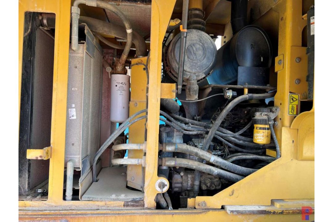 2006 CATERPILLAR 930G WHEEL LOADER VIN/SN: CAT0930GCTWR01676, 4 FORWARD GEARS, 3 REVERSE GEARS, AUX. - Image 10 of 18