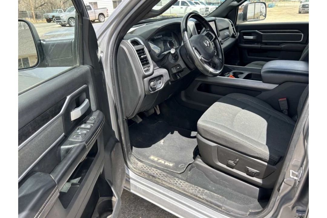 2022 RAM 2500 BIG HORN CREW CAB 4X4 CREW CAB BIG HORN PACKAGE, 6.7 L CUMMINS ENGINE, AUTOMATIC, - Image 7 of 15