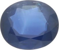 Ungefasster Saphir Saphir ungefasst in leicht ovaler Form und facettiert von ca. 2,3 ct.