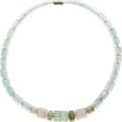 Aquamarin-Collier Dekoratives Collier bestehend aus Aquamarin-Kegel sowie Morganit und grüner Beryll