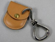 Hermès-Hufkratzer