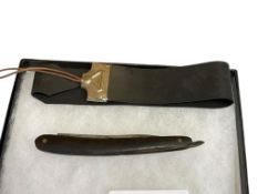 ANTIQUE SUPERIOR RAZOR MASONIC STRAIGHT RAZOR AND VALET AUTOSTROP