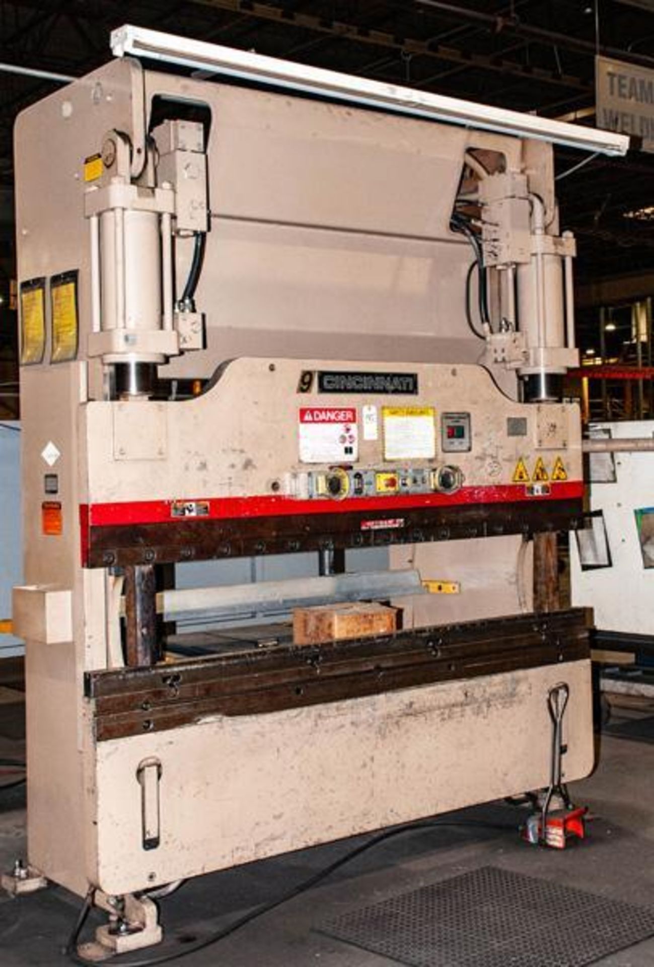 Cincinnati 90CBII X 6 CNC Press Brake