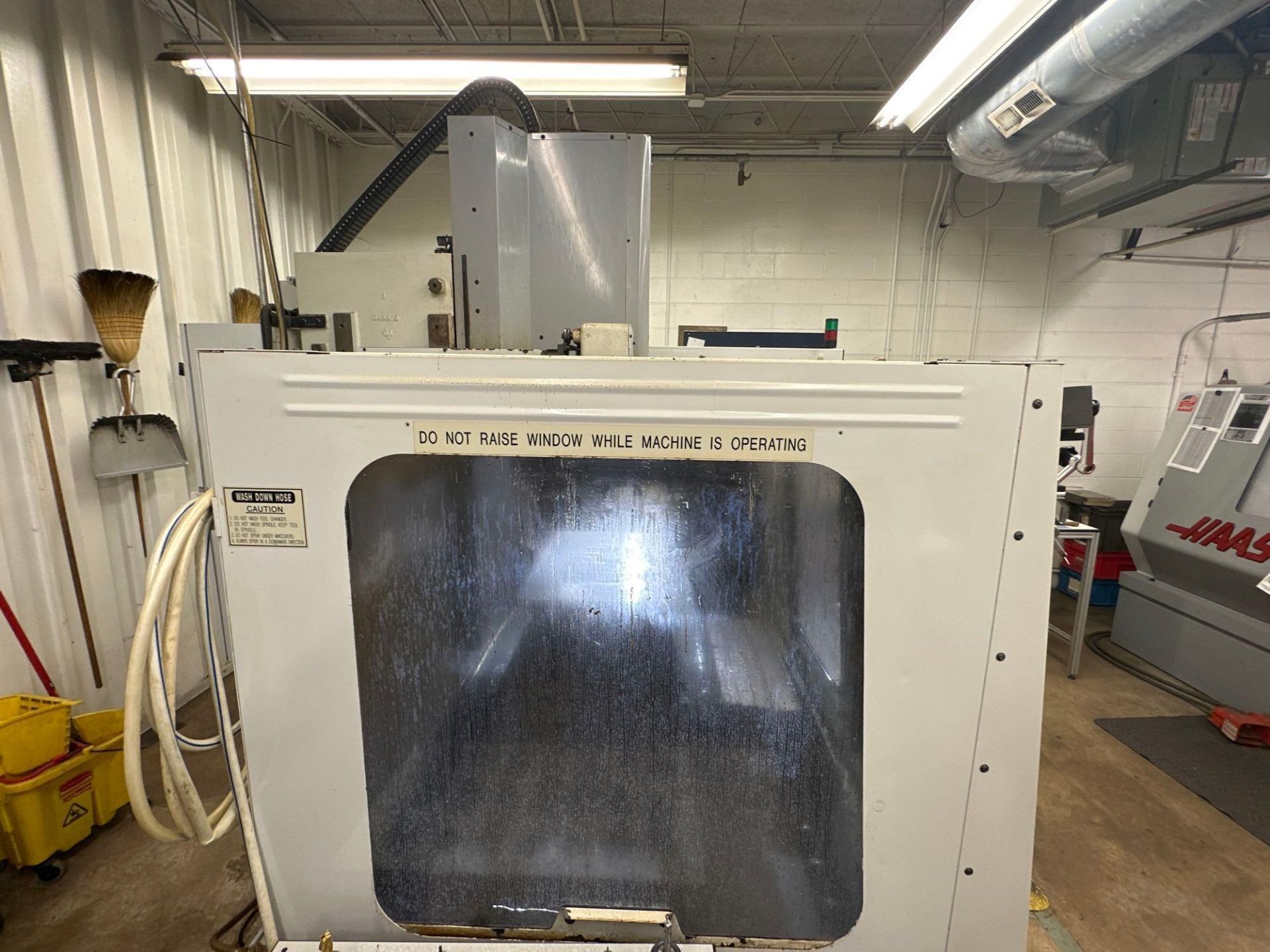 1999 HAAS VF-3 VERTICAL MACHINING CENTER - Image 19 of 23