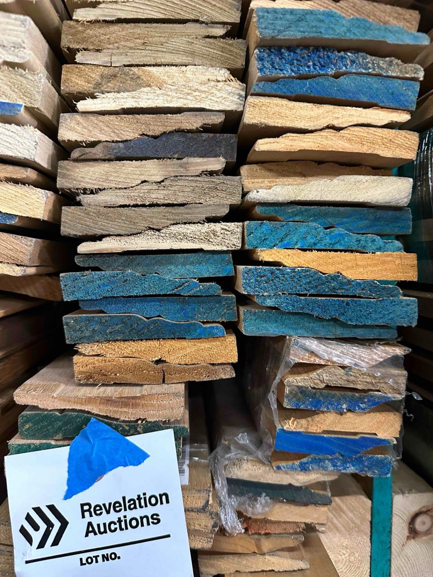 APPROX. 4200 OF CASE AND BASEBOARD MOLDING - Image 6 of 6