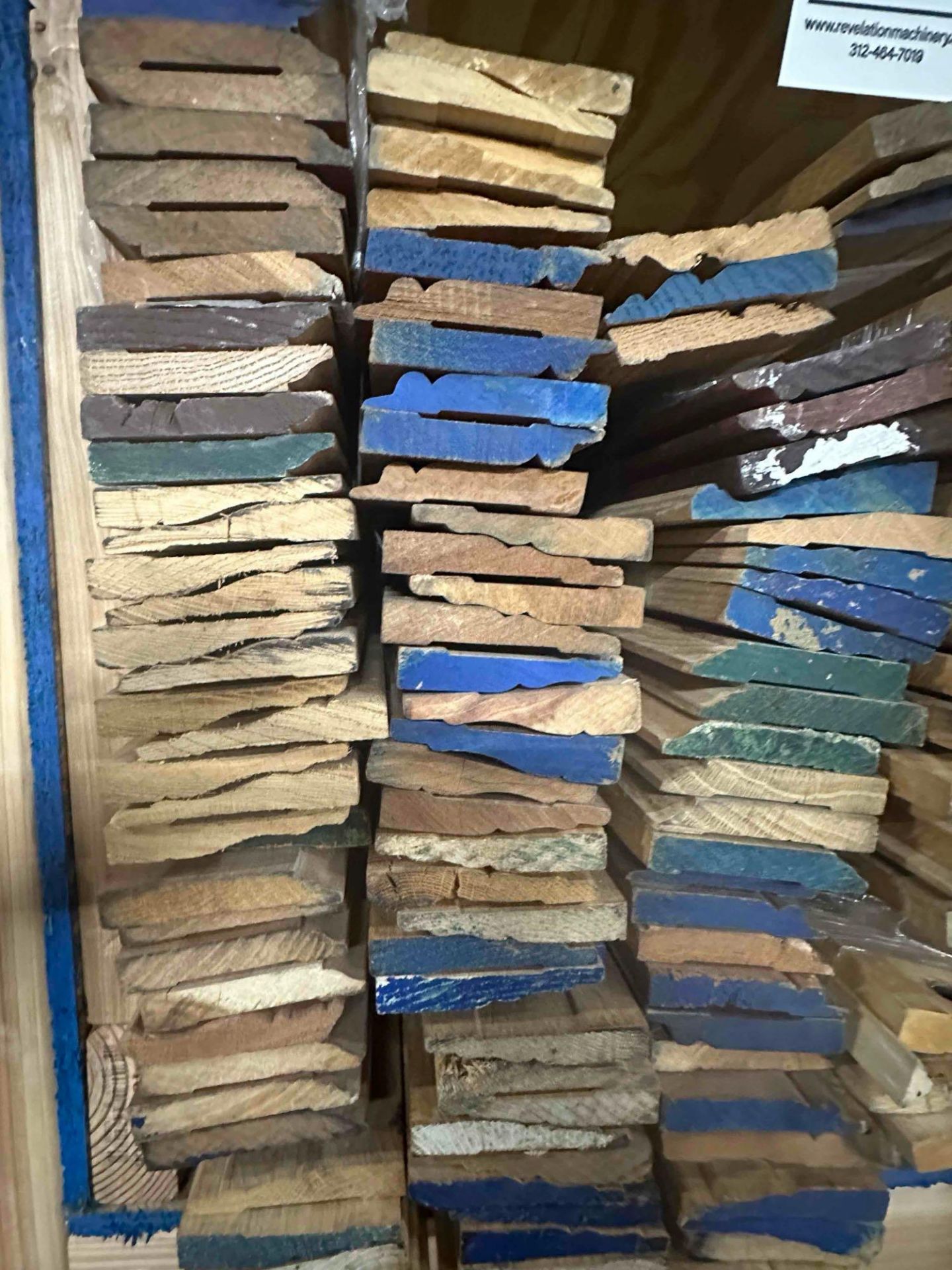 APPROX. 2300 LINEAR FEET OF CASE MOLDING - Image 2 of 2