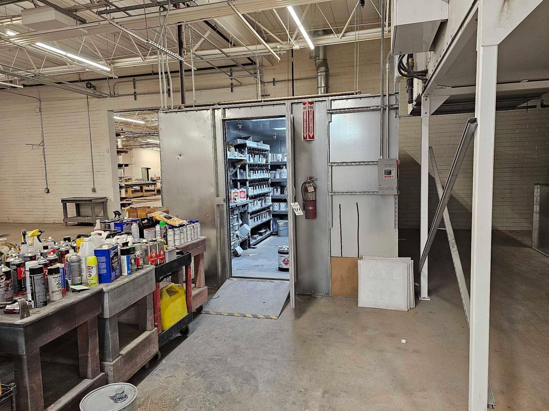 COL-MET CHEMICAL PAINT AND STORAGE ROOM, PAINT KITCHEN, (WITH CONTENTS) - Image 2 of 18