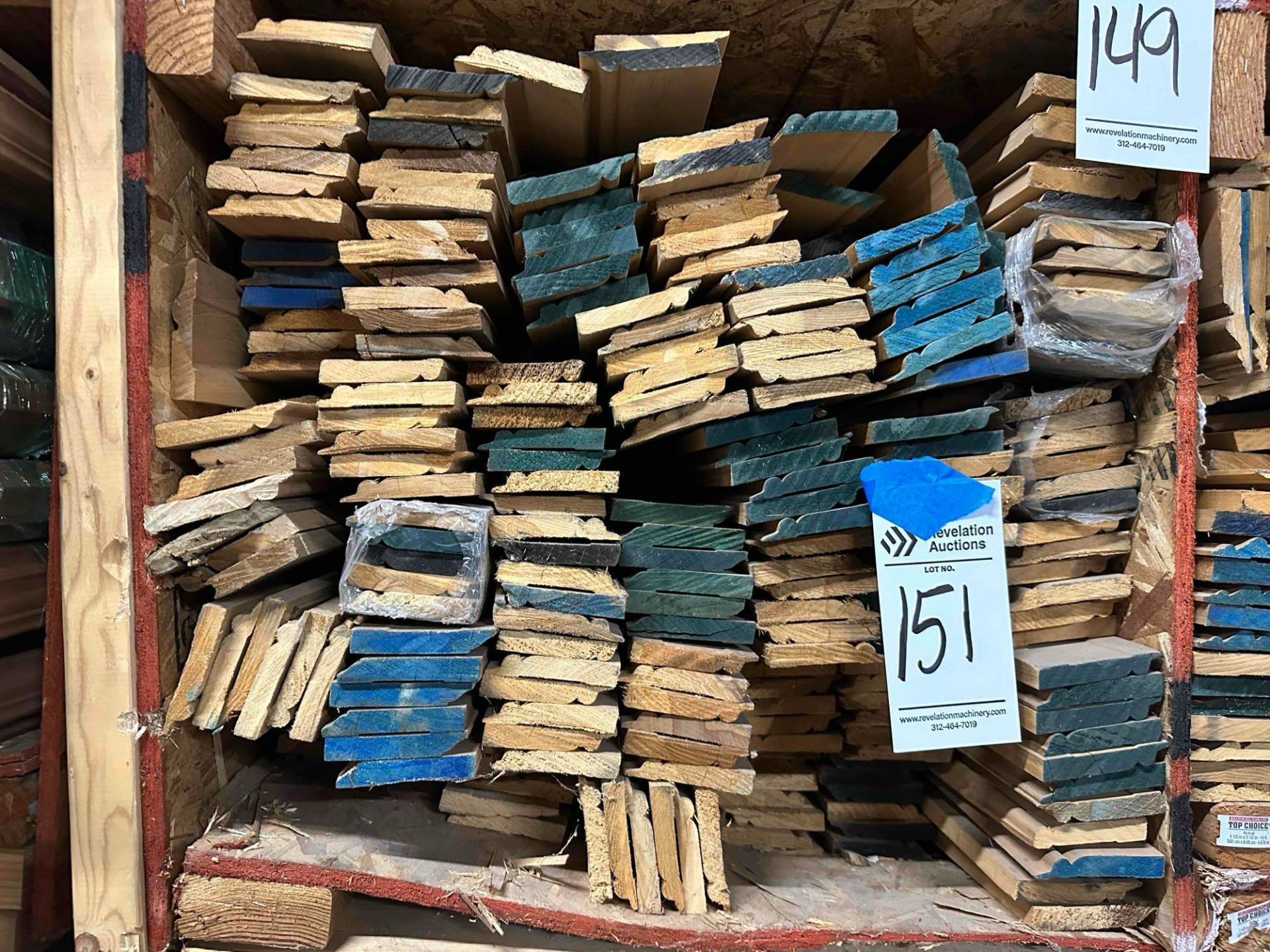 APPROX. 2350 LINEAR FEET OF CASE MOLDING