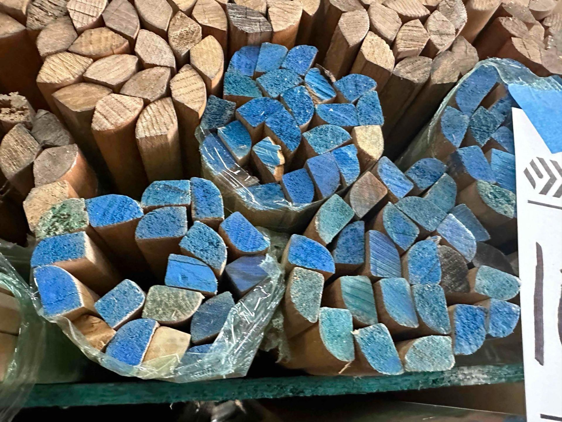 APPROX. 7500 LINEAR FEET OF QUARTER ROUND MOLDING - Image 3 of 4