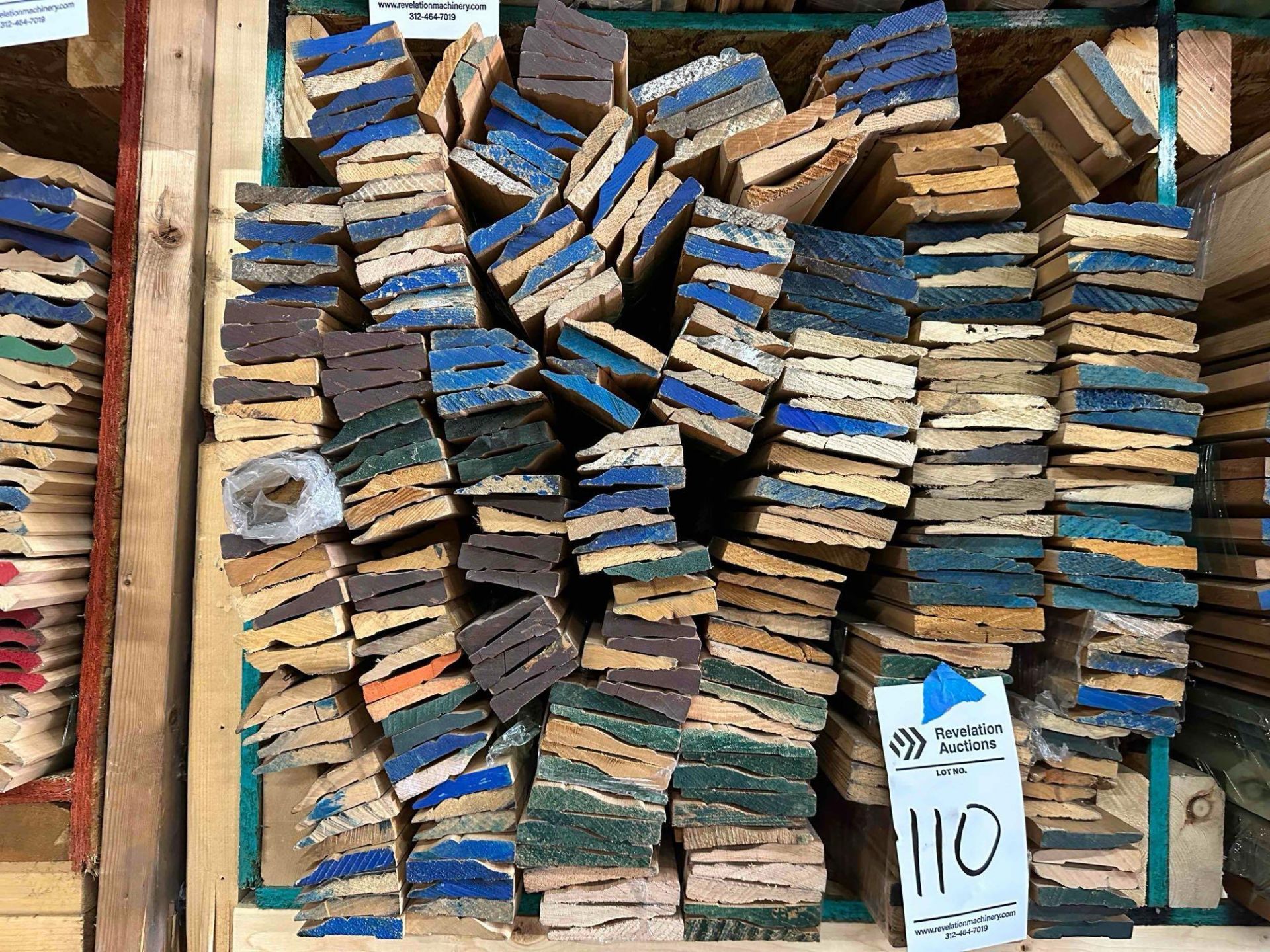 APPROX. 4200 OF CASE AND BASEBOARD MOLDING