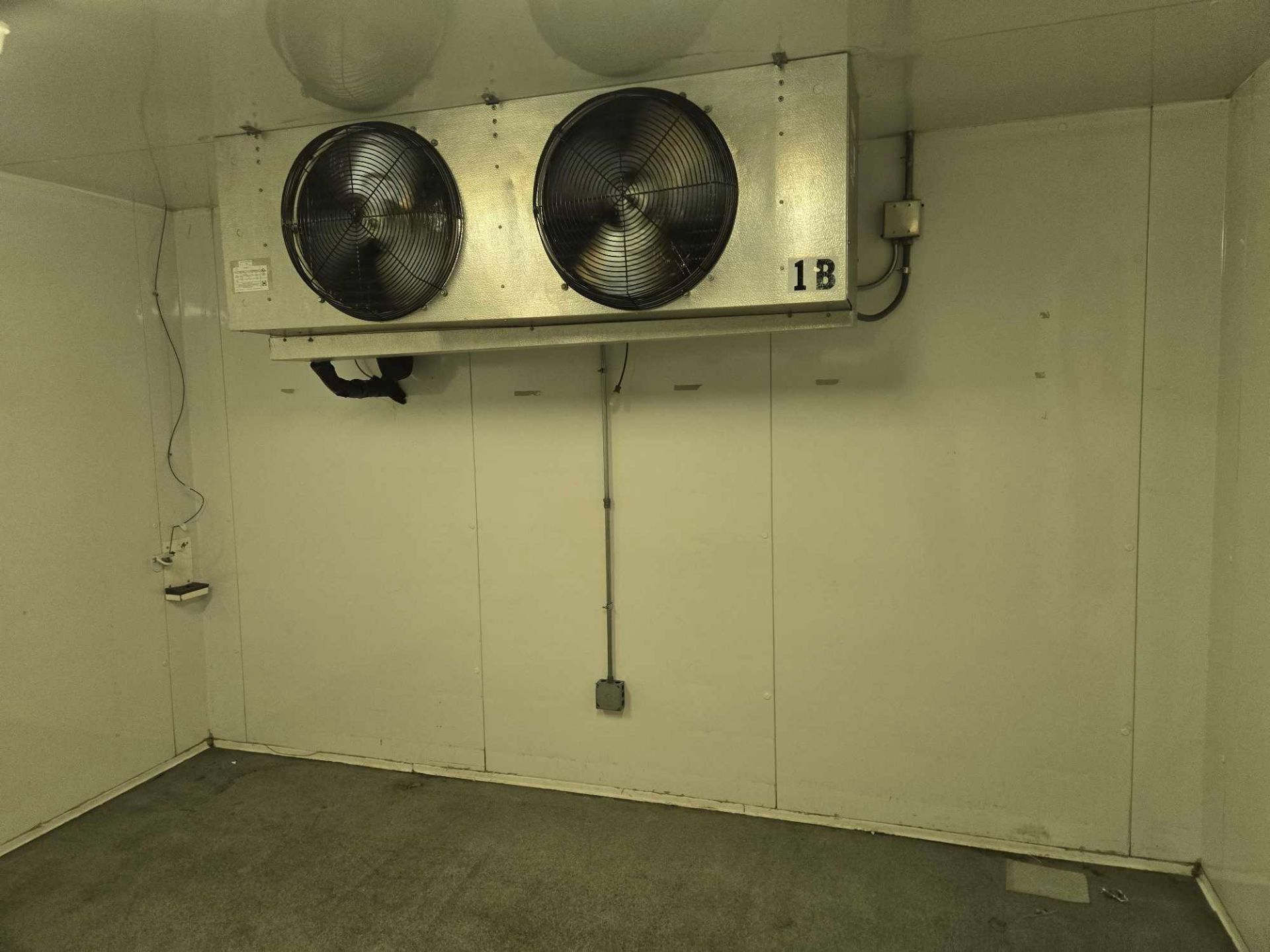 TYLER WALK IN COOLER #3, 1 ROOM, WITH EVAPORATORS & CONDENSERS, ENTIRE ASSEMBLY - Image 8 of 26