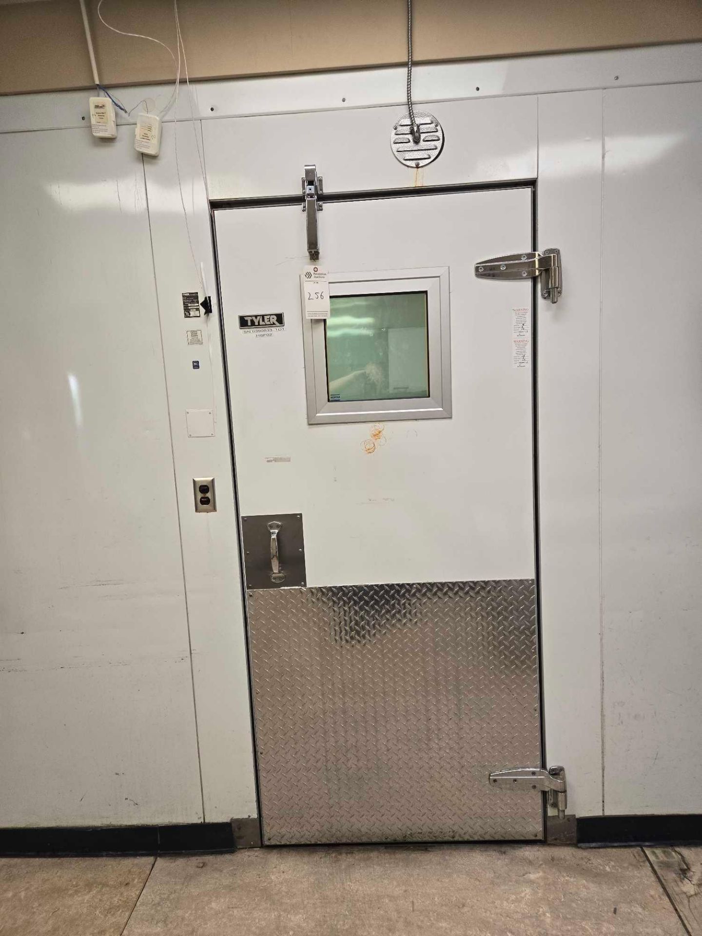 TYLER WALK IN COOLER #3, 1 ROOM, WITH EVAPORATORS & CONDENSERS, ENTIRE ASSEMBLY - Image 2 of 26
