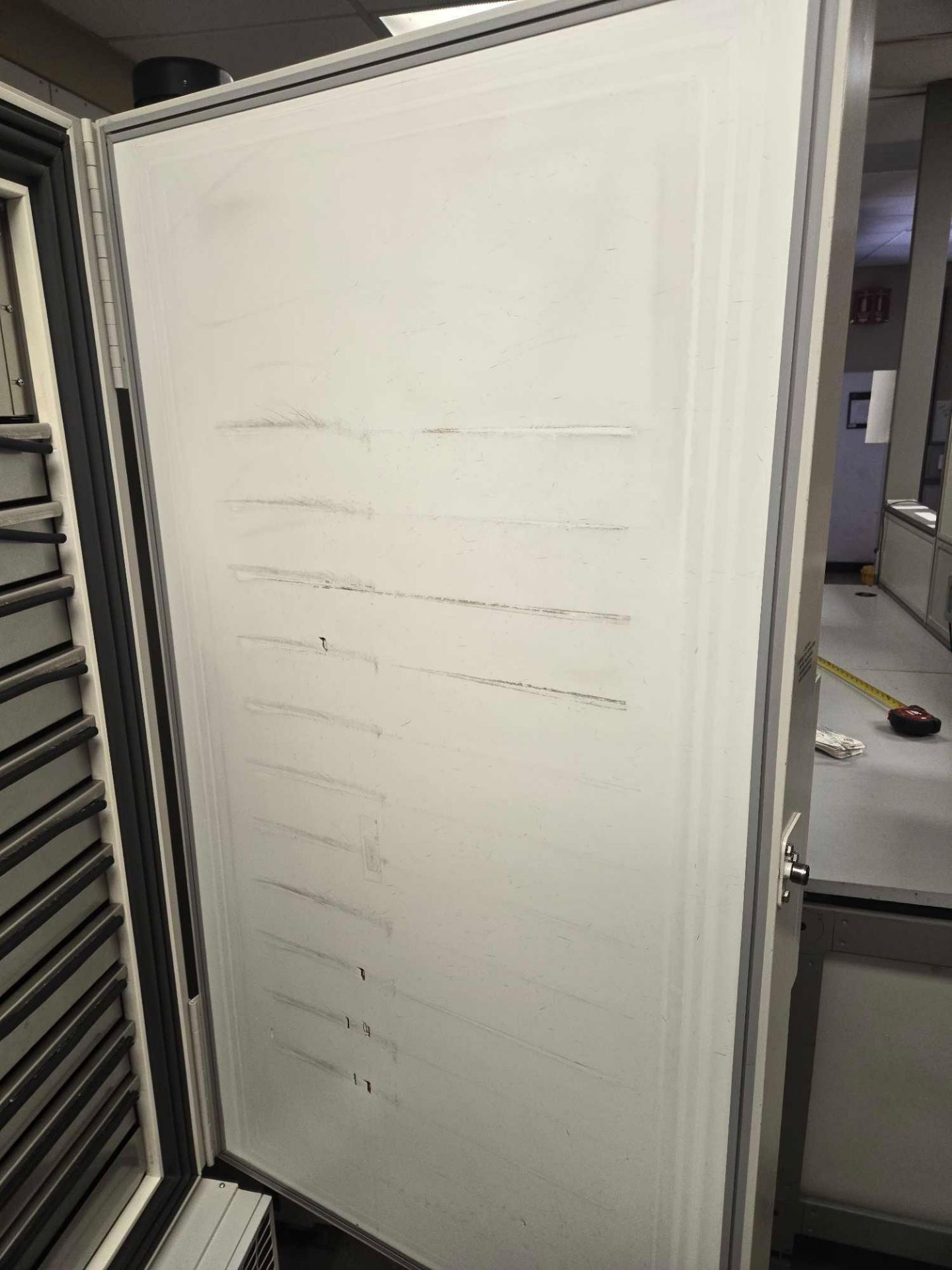 THERMO SCIENTIFIC 8101 BLAST FREEZER #2 W/ TRAYS, MFG. 2010 - Image 15 of 18