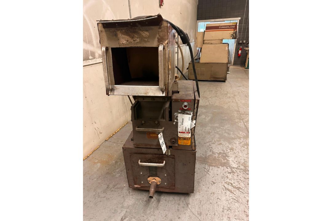 CUMBERLAND MODEL 184 W/ BIN DISCHARGE - Image 1 of 4