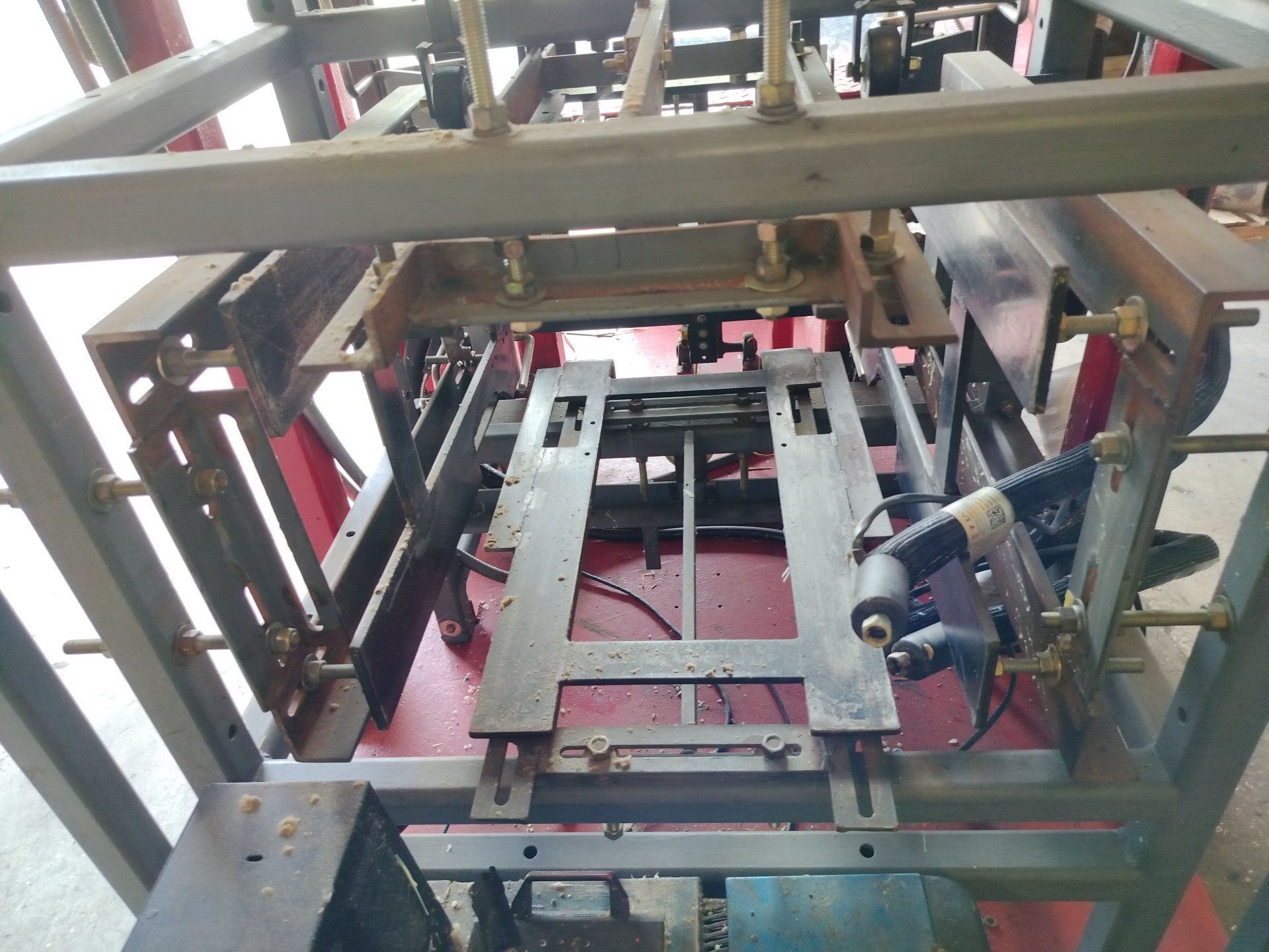 R&L MANUFACTURING CASE ERECTOR MODIFIED FOR 6 DOWN BOX - Image 8 of 23