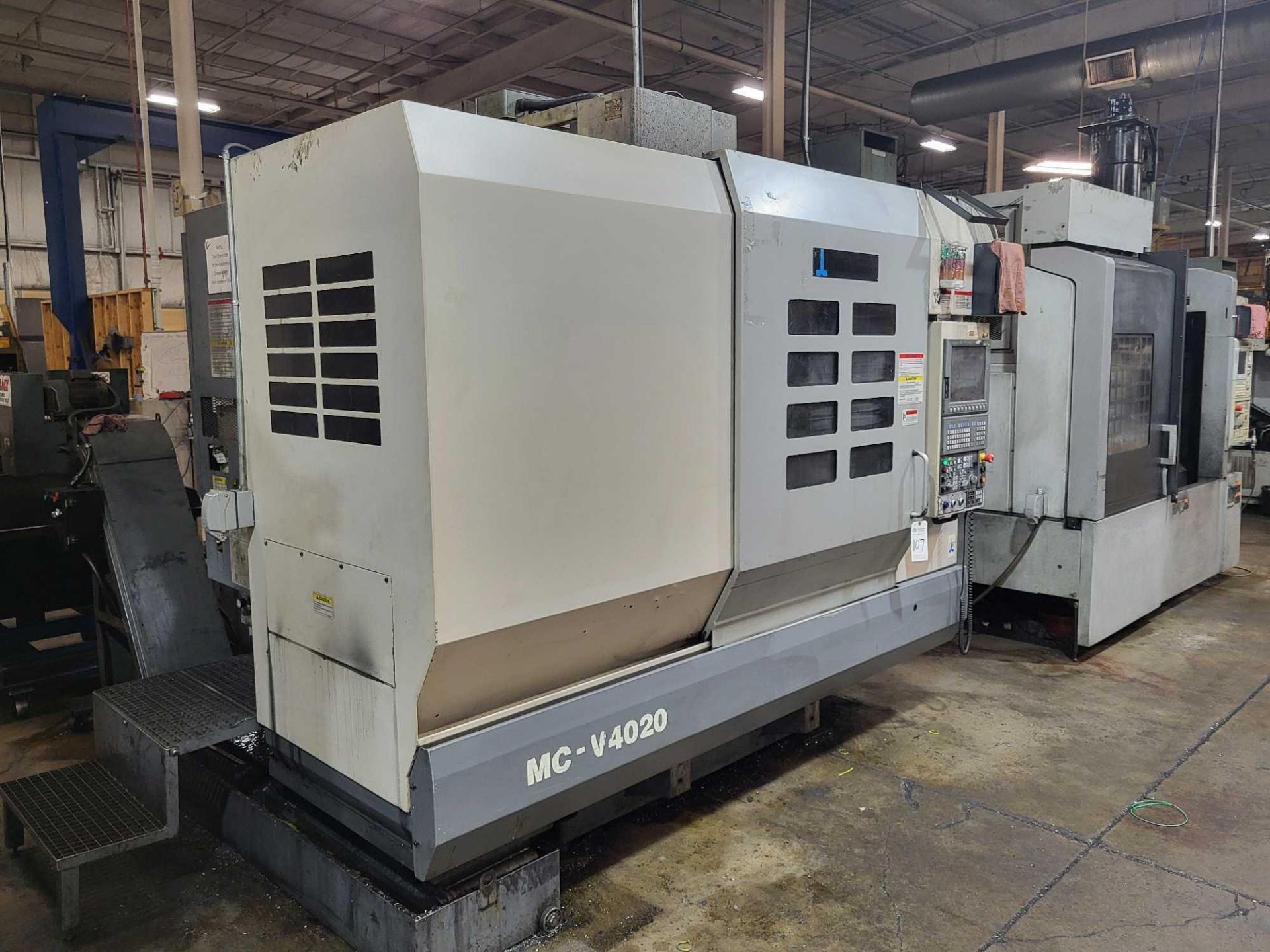 2009 OKUMA MC-V4020 CNC VERTICAL MACHINING CENTER - Image 3 of 20