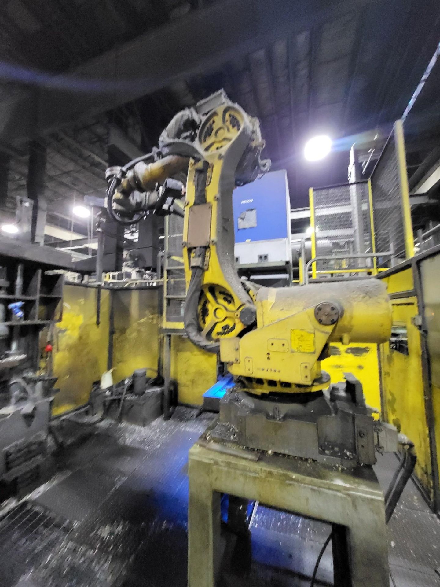 HESS VERTICAL DESPRUE DRILLING CELL W0-4558 WITH FANUC ROBOT R-2000IC-165 - Image 9 of 10