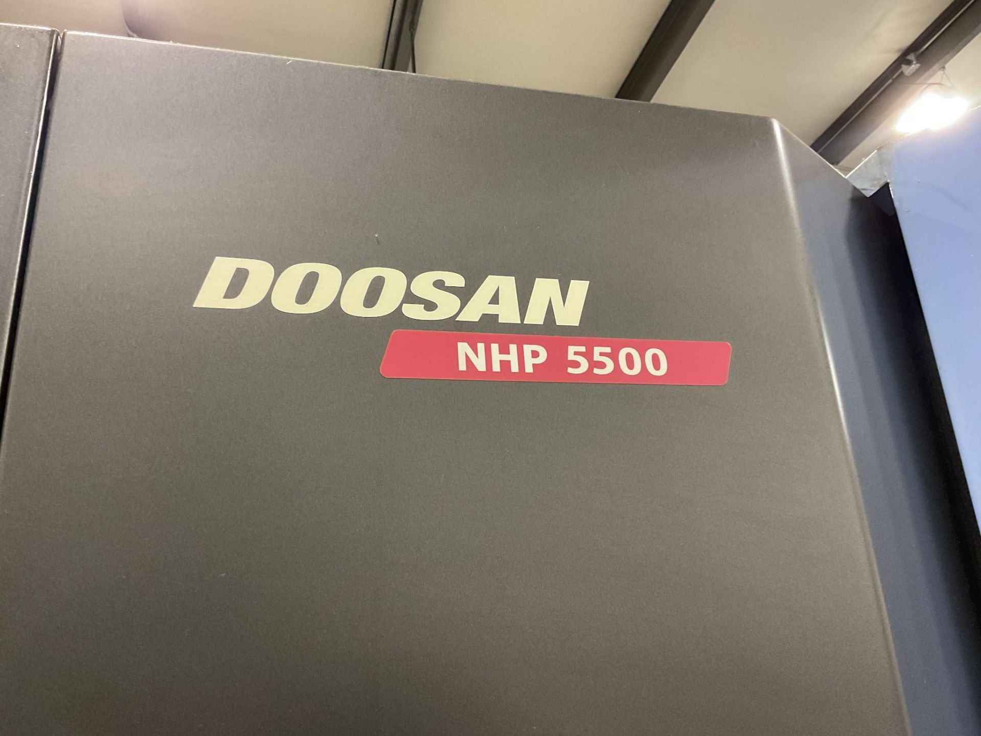 2014 DOOSAN NHP 5500 HORIZONTAL MACHINING CENTER - Image 6 of 36