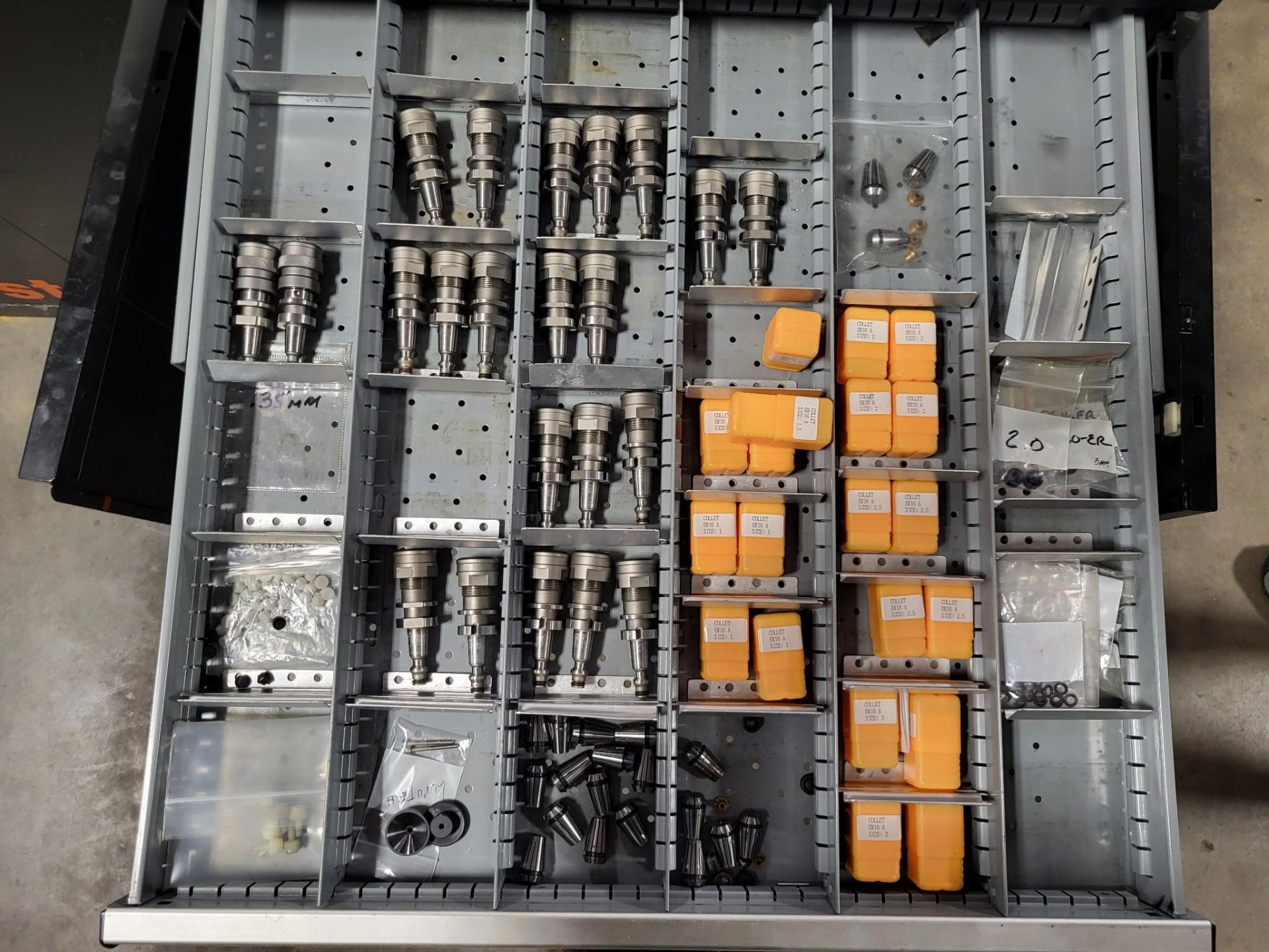 2014 AMS AD6L 5 AXIS HIGH SPEED SMALL HOLE DRILLING EDM - Image 28 of 39