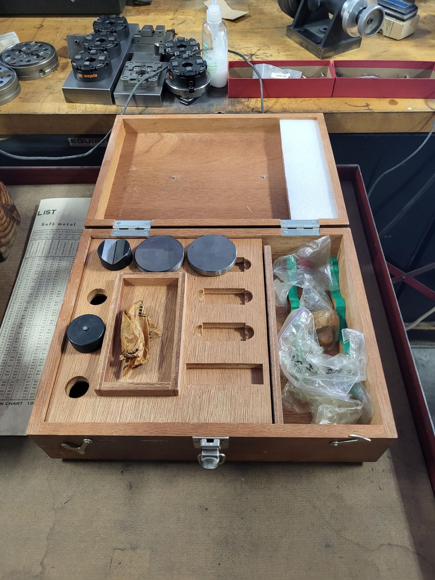 MITUTOYO 940-142-1 DIGITAL HARDNESS TESTER WITH KIT - Image 7 of 10
