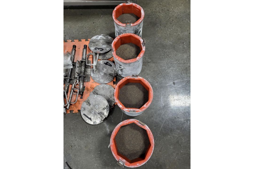 2018 UNITED CPC 1000 CENTRIFUGAL BARREL FINISHING SYSTEM - Image 13 of 13