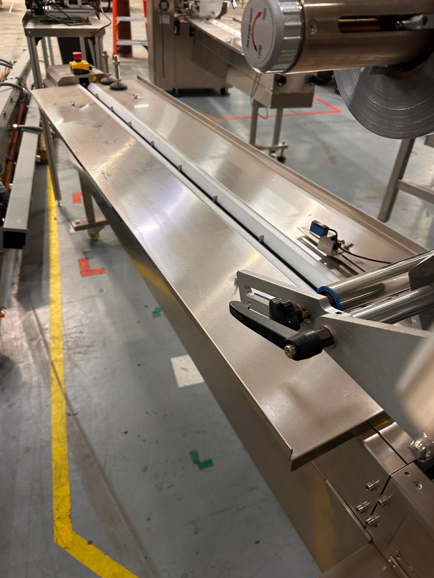 BARRINGTON MODEL BPS 350S FLOW WRAPPER WITH INDEX CONVEYOR 8 3/4IN X 9IN LONG LUGS - Image 4 of 10