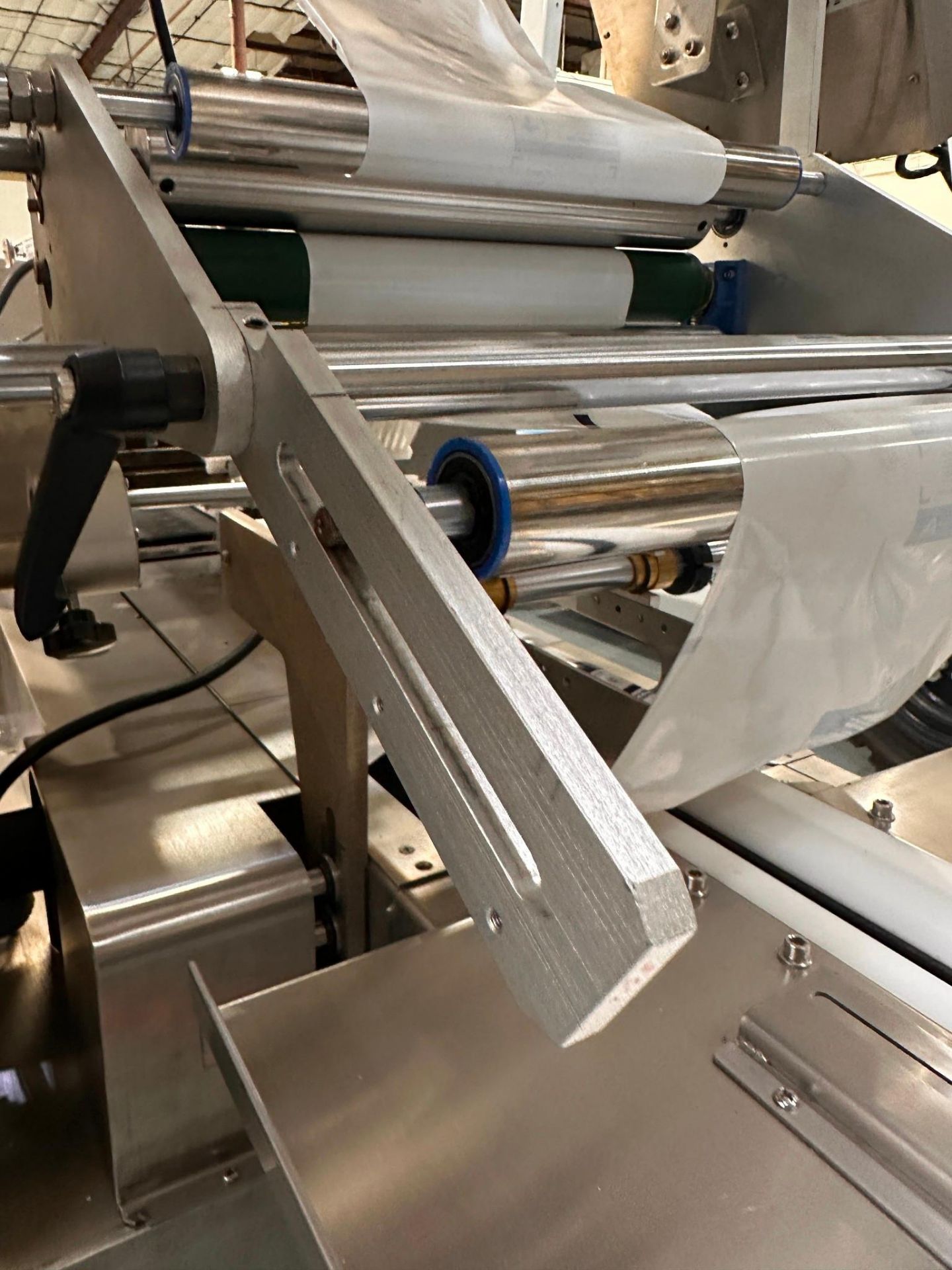 BARRINGTON MODEL BPS-350S FLOW WRAPPER WITH INDEX CONVEYOR 7 3/4 X 9IN LONG - Image 7 of 14