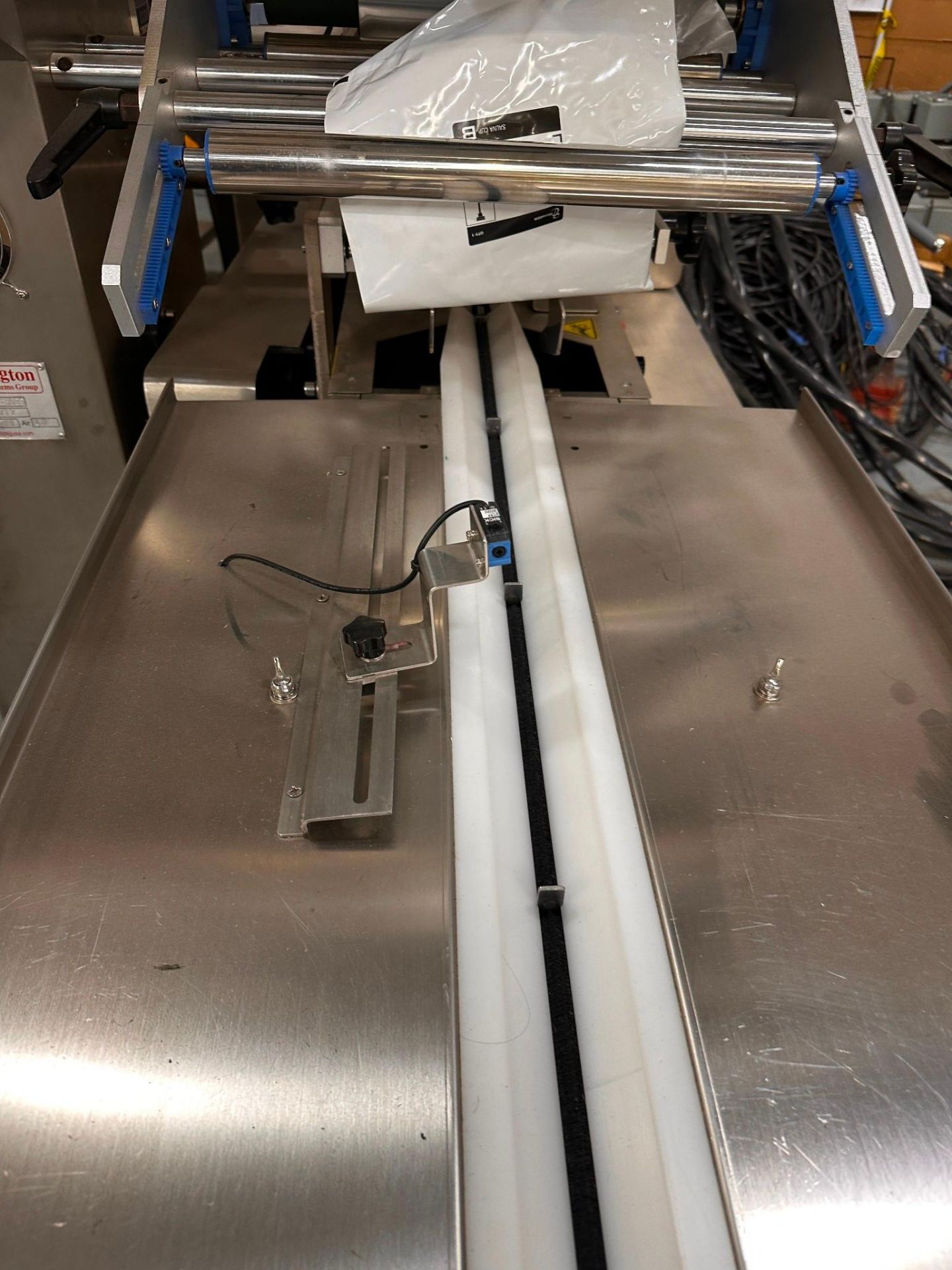 BARRINGTON MODEL BPS 350S FLOW WRAPPER WITH INDEX CONVEYOR 8 3/4IN X 9IN LONG LUGS - Image 6 of 10