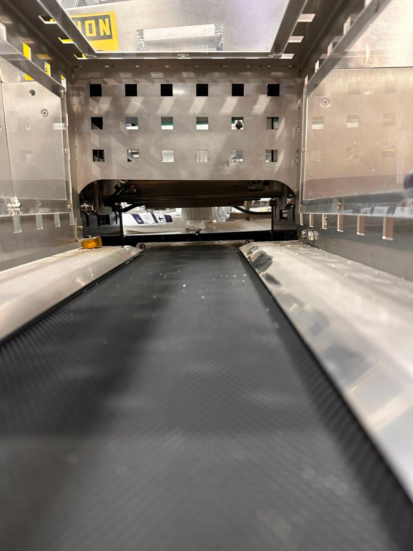 BARRINGTON MODEL BPS-350S FLOW WRAPPER WITH INDEX CONVEYOR 7 3/4 X 9IN LONG - Image 9 of 14